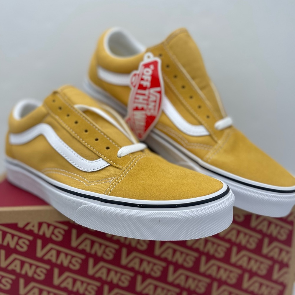 Vans WMNS Old Skool
Ochre/True White
VN0A38G1QA0 - Picture 14 of 16